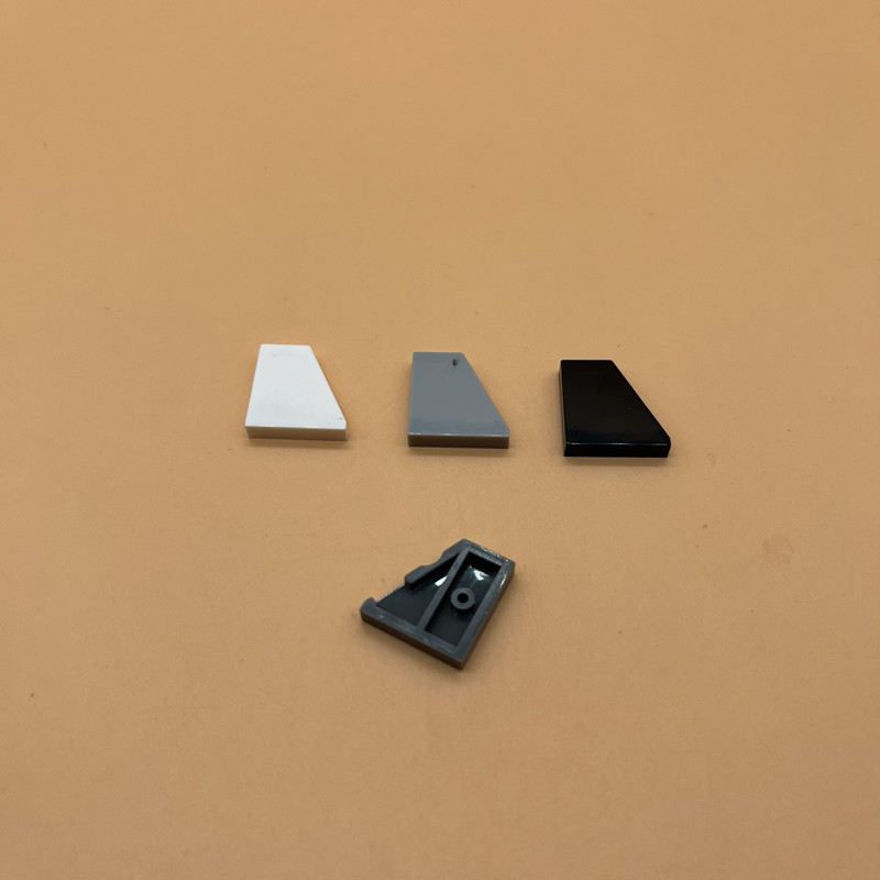 Tile Wedge Plate 2x2 (27°) Rig - Lego Set City review and price